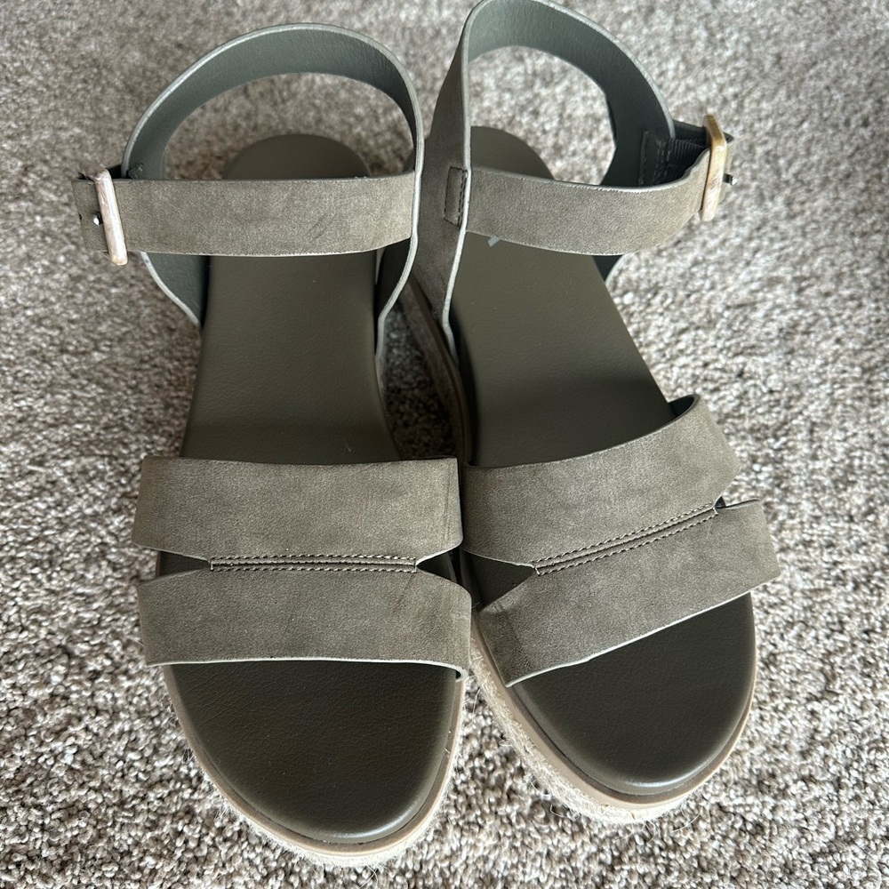 MIA Women's Green Sandals